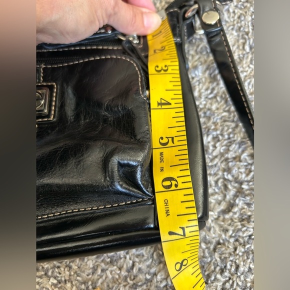 Giani Bernini black leather purse crossbody or shoulder 9”x7”x2” - Picture 9 of 14